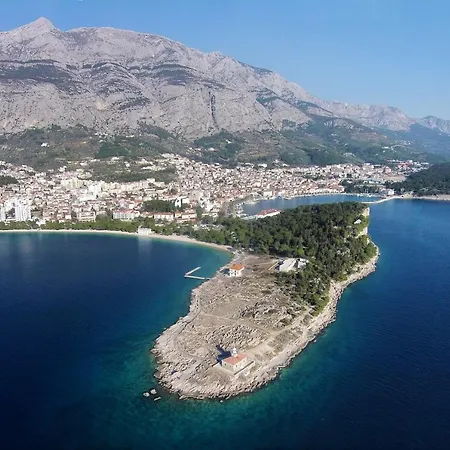 With A Parking Space - 12211 Apartment Makarska