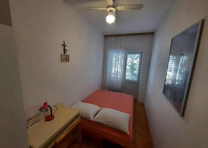 With Parking Space - 12211 Apartment Makarska