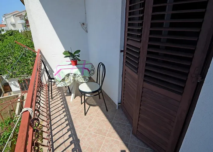 Apartment With Parking Space - 12211 *