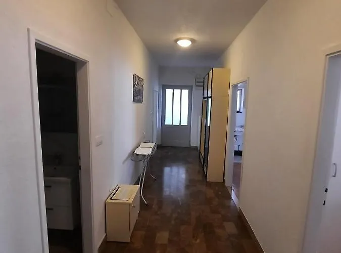 With Parking Space - 12211 Makarska