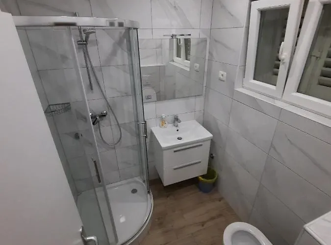 Apartment With Parking Space - 12211 Makarska