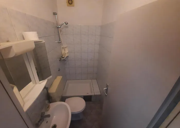 Apartment With Parking Space - 12211 *